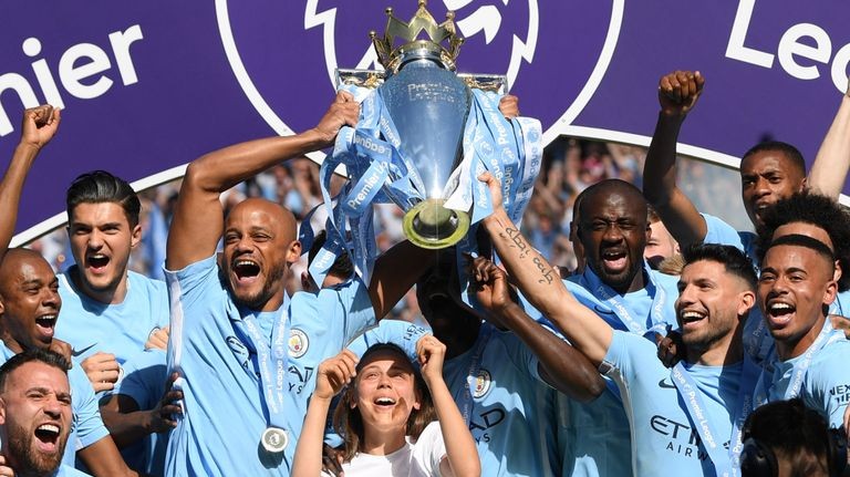 Manchester City s bohatstvím a silou